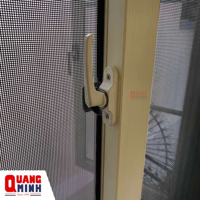 Hình ảnh cận cảnh lưới inox chống trộm