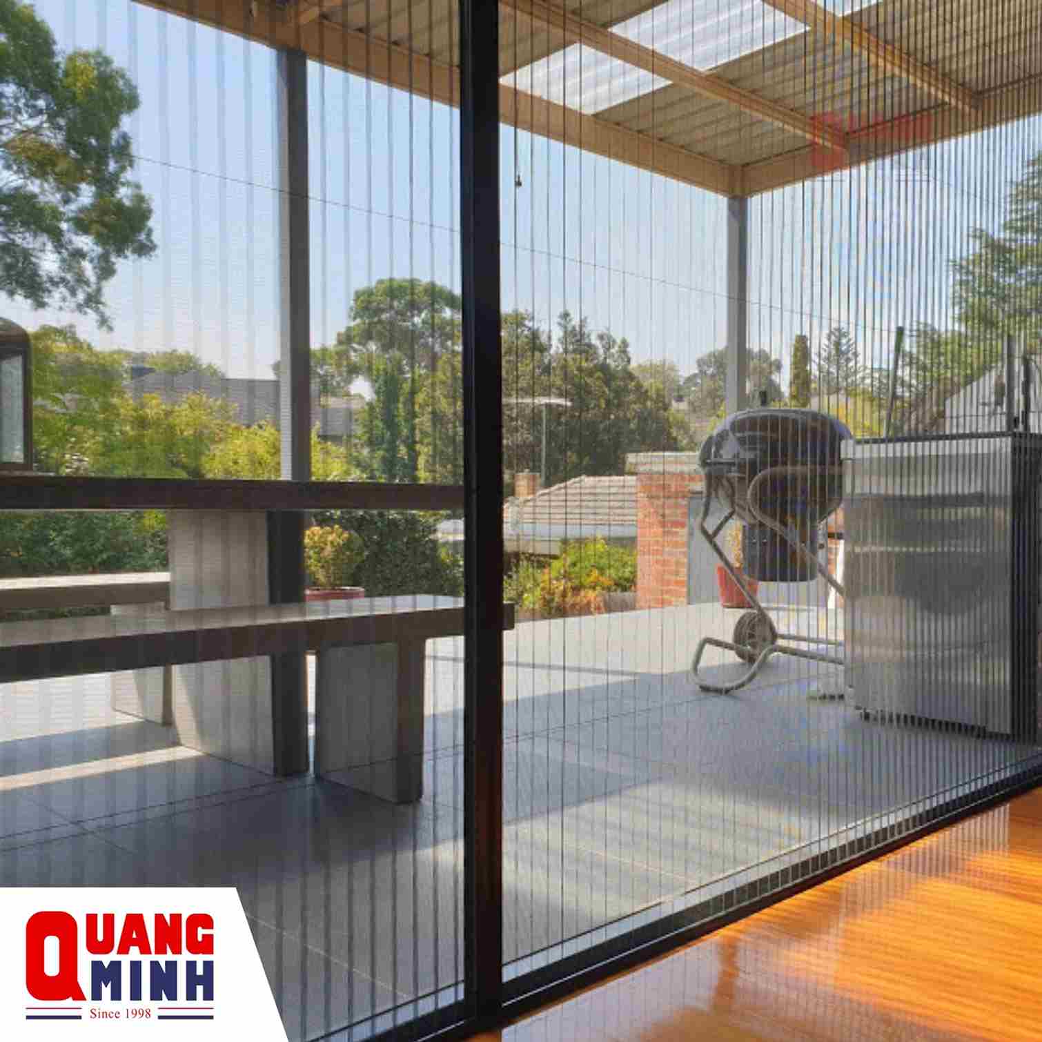 Cửa lưới dạng xếp khu vực ban công