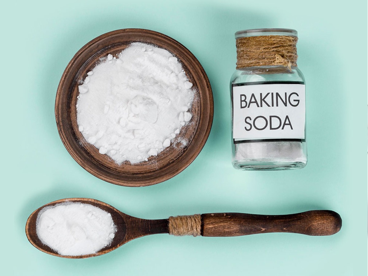 Cách đuổi côn trùng bằng baking soda
